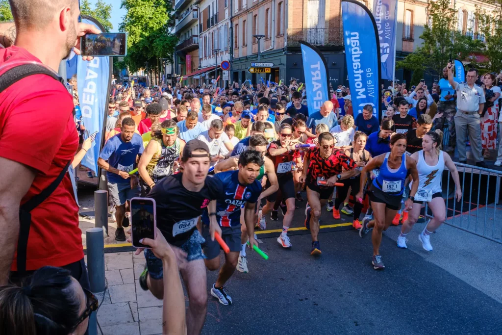 départ groupé des coureurs à l’ekiden de Montauban 2025