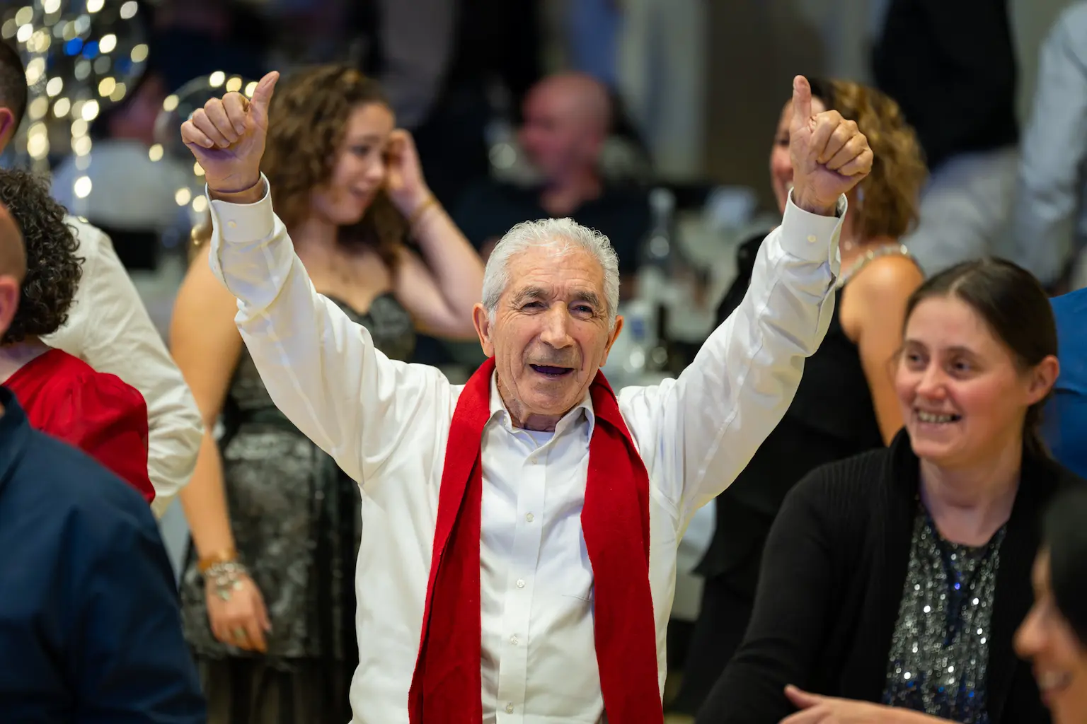 Invités sur la piste de danse pendant un événement privé à Montauban