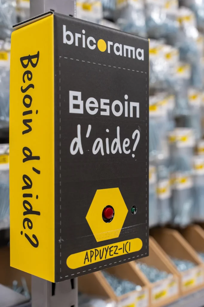 signalétique-service-client-magasinSignalétique de service client dans un magasin de bricolage