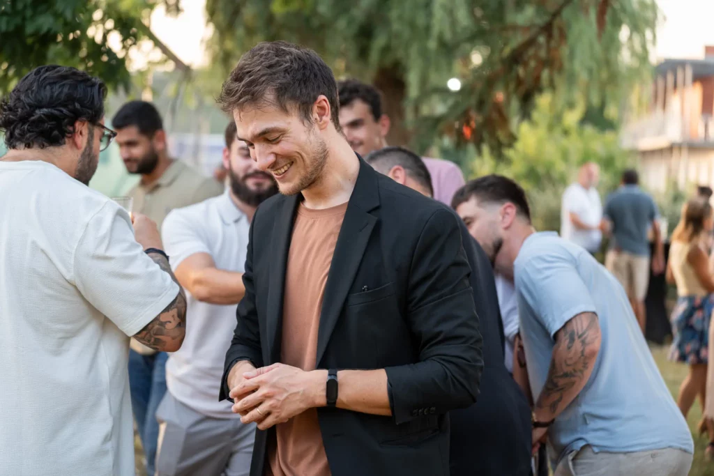 Animation devant les invités lors d’une soirée partenaires